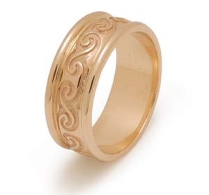 14k Yellow Gold Ladies Newgrange Spirals Celtic Wedding Ring 5.7m