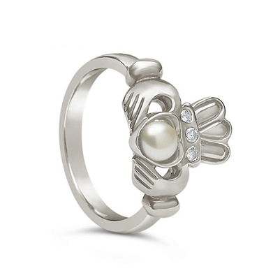 14k White Gold Antique Style Pearl & Diamond Claddagh Ring